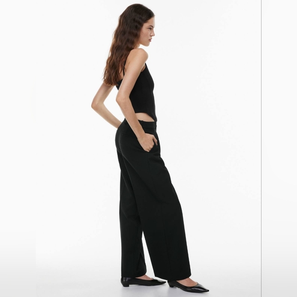 Babaton Sculpt Knit Bustier Camisole. Size M - Picture 2 of 10